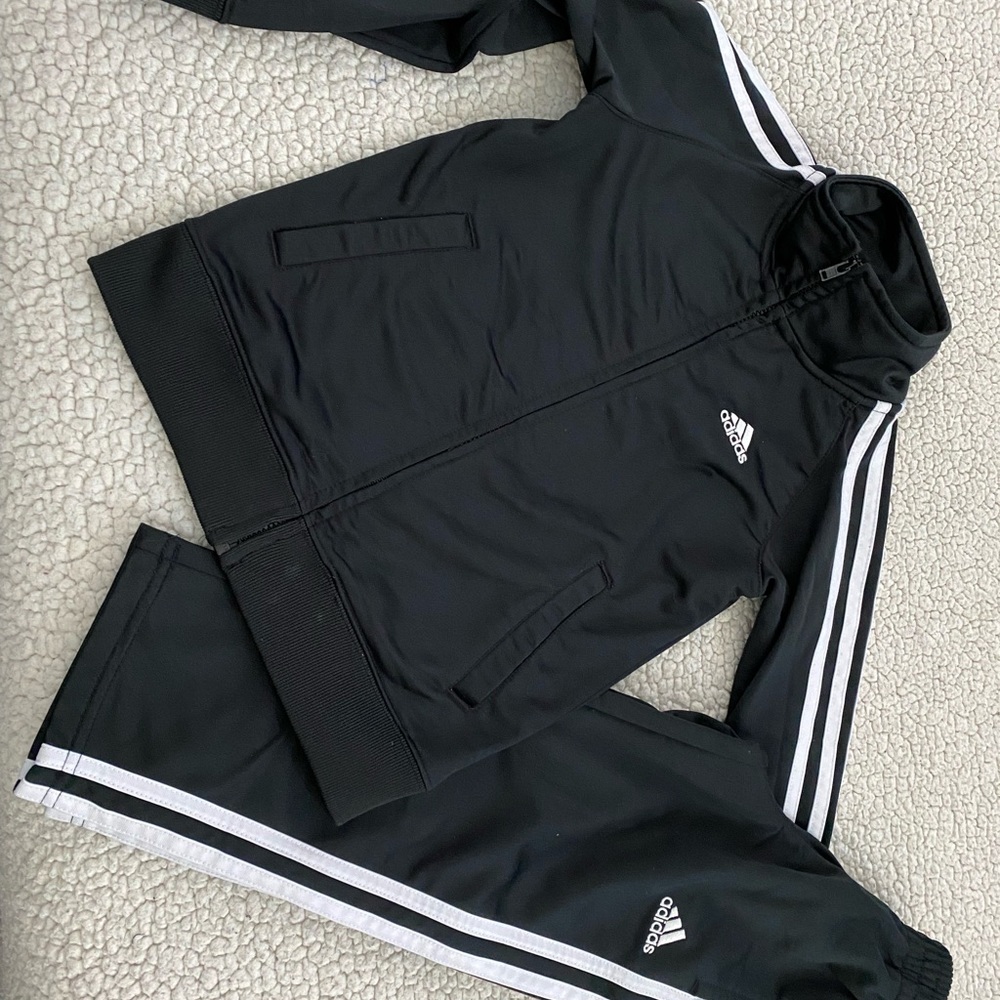 4T Adidas sweat suit
